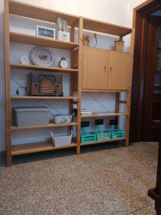 Casa Vacanze 'La Piazza' Βίλα Zone Εξωτερικό φωτογραφία